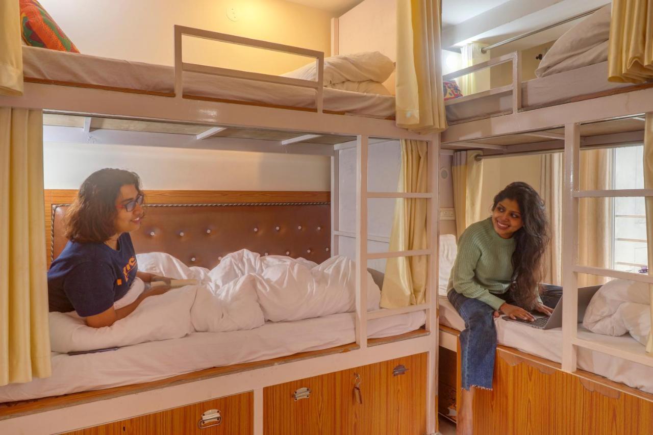 Karwaan Hostel Ришикеш Экстерьер фото