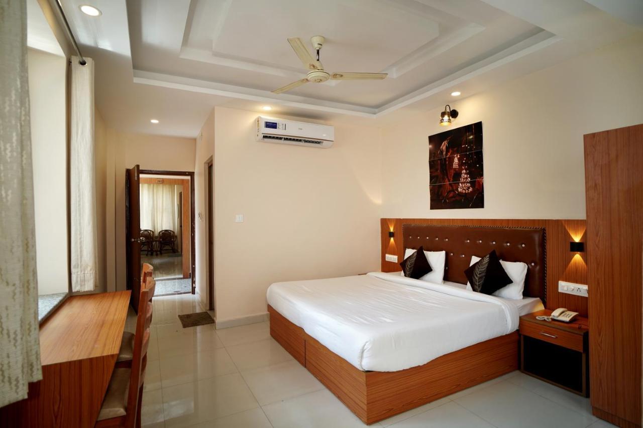 Karwaan Hostel Ришикеш Экстерьер фото