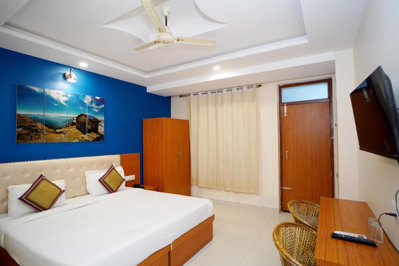 Karwaan Hostel Ришикеш Экстерьер фото