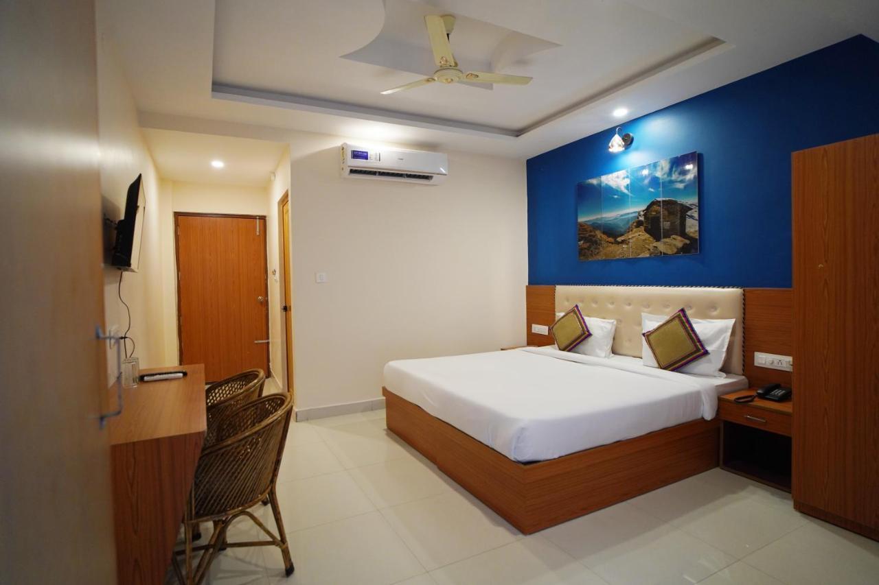 Karwaan Hostel Ришикеш Экстерьер фото
