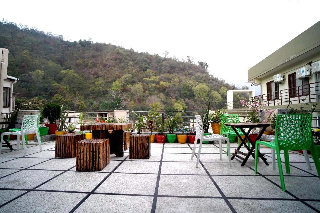 Karwaan Hostel Ришикеш Экстерьер фото
