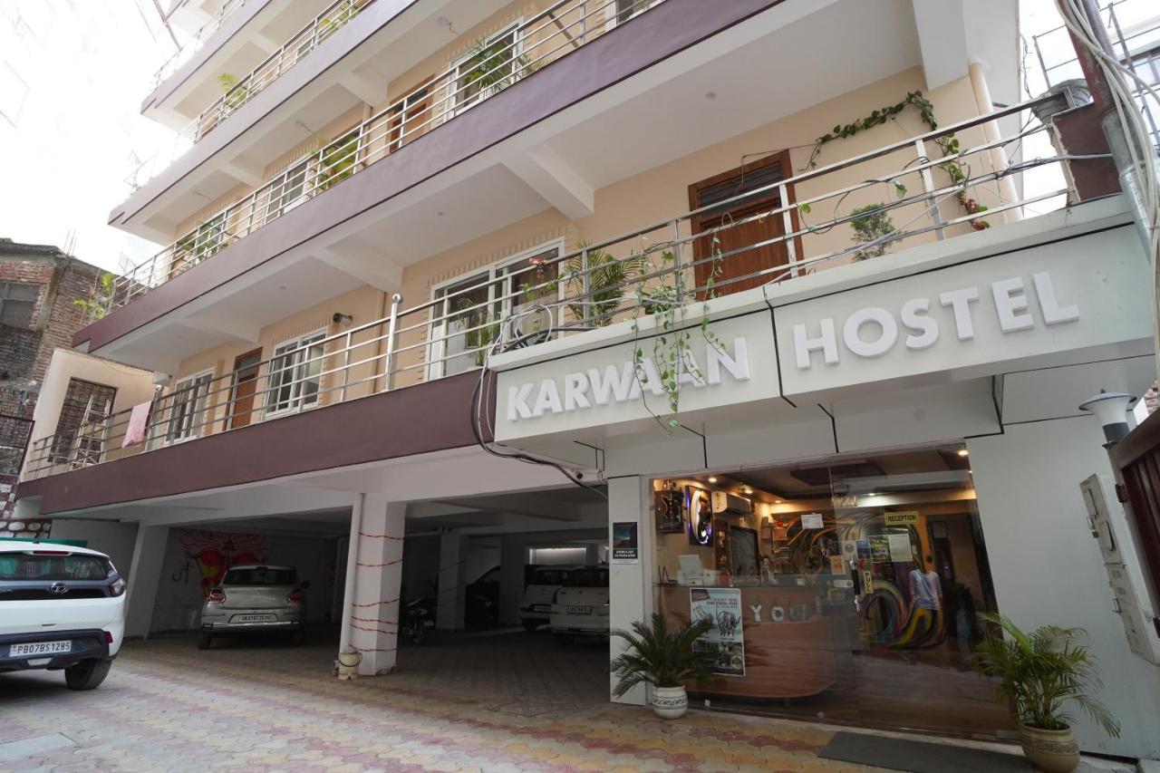 Karwaan Hostel Ришикеш Экстерьер фото