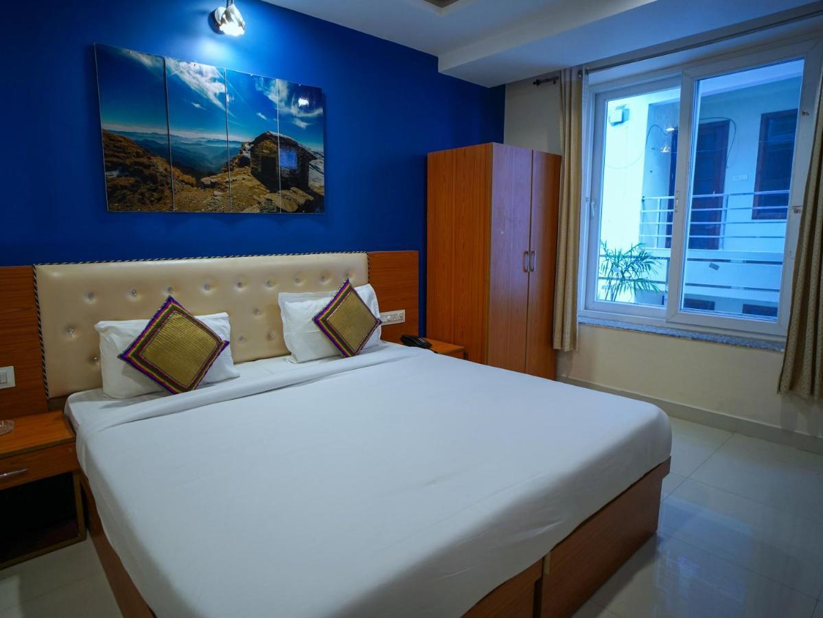 Karwaan Hostel Ришикеш Экстерьер фото