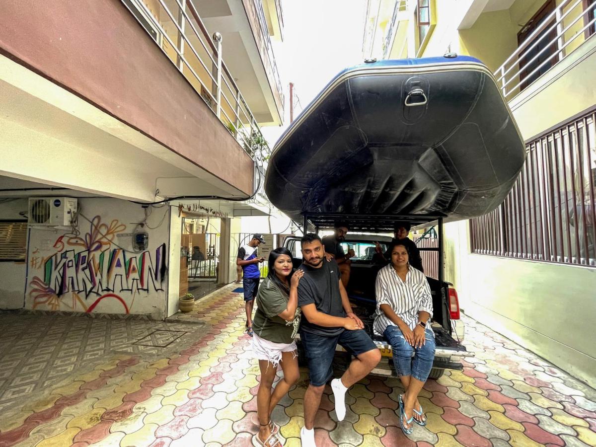 Karwaan Hostel Ришикеш Экстерьер фото