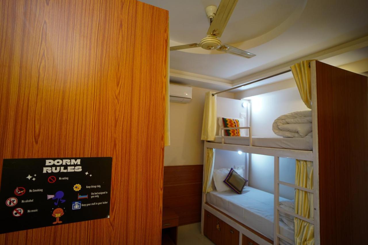 Karwaan Hostel Ришикеш Экстерьер фото